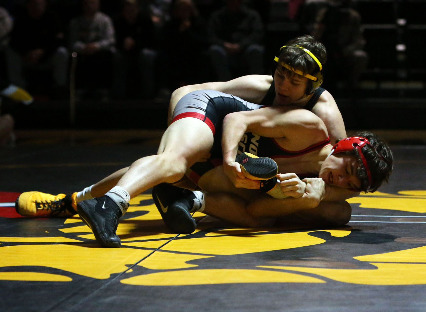 010622-qc-spt-ns-bett wrestling004.JPG
